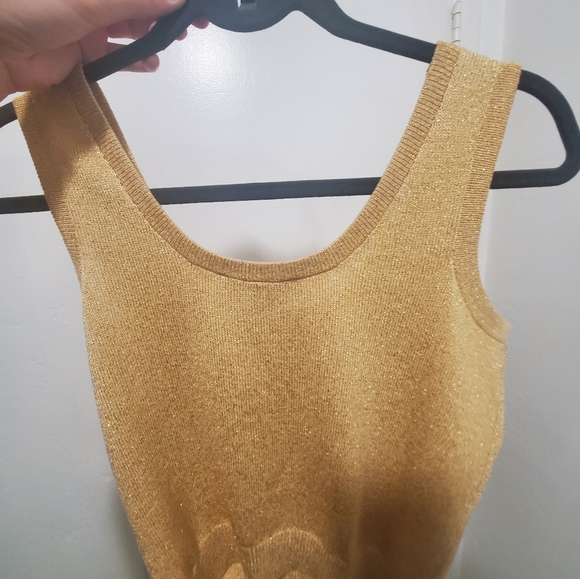 St. John Gold Sparkle Sweater Tank Top - Picture 4 of 4